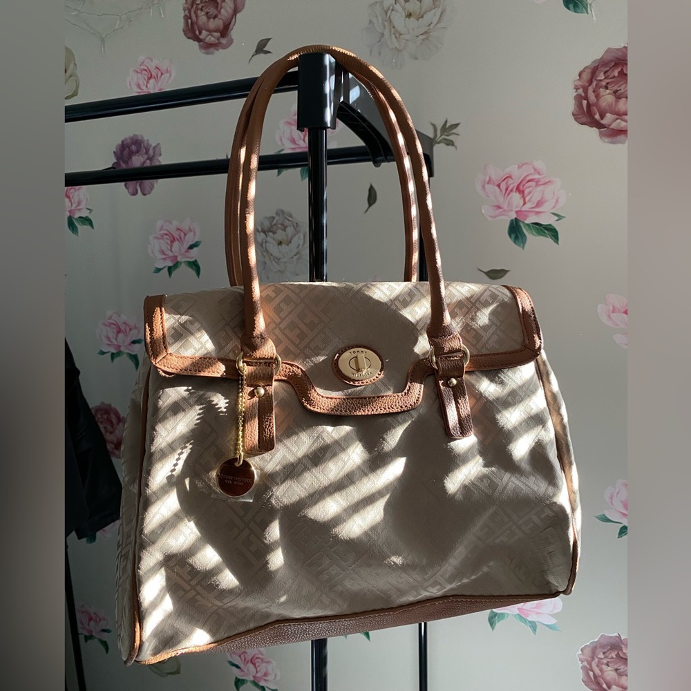 Tommy Hilfiger handbag